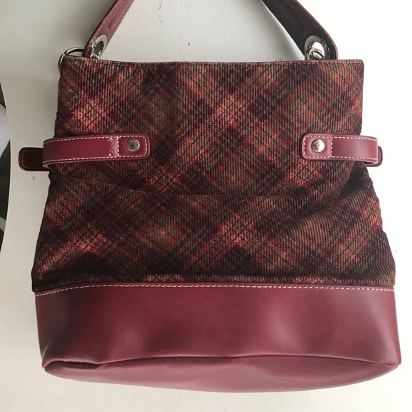 Tommy Hilfiger Handbag *EUC *Trending for FALL🍁 - Picture 6 of 14